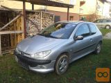 Peugeot 206 1,4 let 2002 po delih,rezervni deli. po delih.