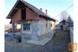 STAREJŠA HIŠA ZA OBNOVO V CENTRU VIDMA